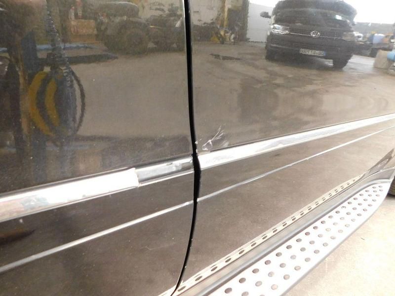 Gebraucht Mercedes ML350 272 PS (200 kW) 2010 Schwarz SUV