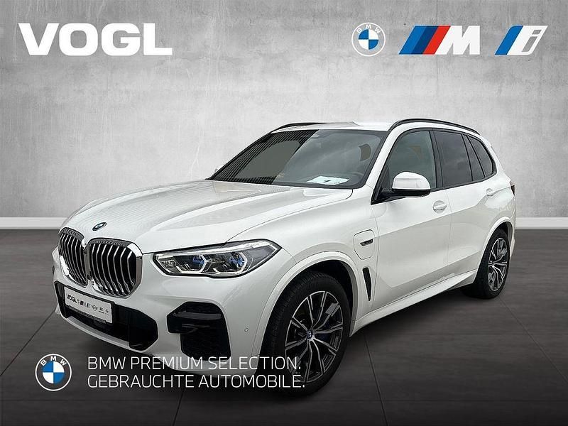 Alpinweiß uni Gebraucht 2022 BMW X5 Sport Line SUV | 53.990 € (Fairer Preis) - Bild 1/4