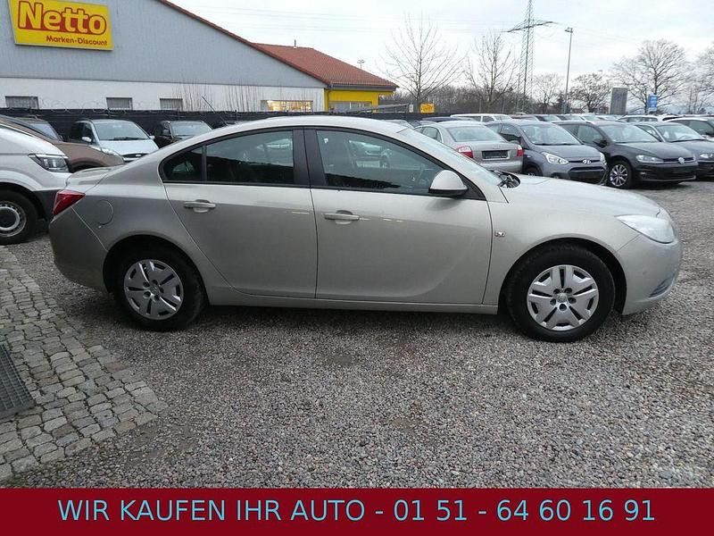 Gebraucht Opel Insignia Selection 116 PS (85 kW) 2012 Beige Limousine