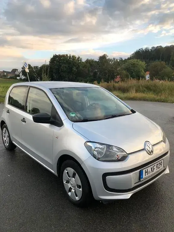 Usado VW up! take up! 60 CV (44 kW) 2013 Plateado Utilitario