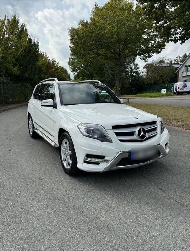 Weiß Gebraucht 2013 Mercedes GLK350 AMG SUV | 14.000 € (Guter Preis) - Bild 1/4