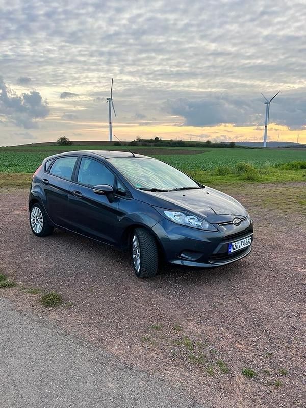 Blau Gebraucht 2009 Ford Fiesta Kleinwagen | 3.150 € - Bild 1/4