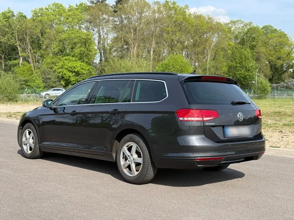 Usata VW Passat Comfortline 110 CV (80 kW) 2018 Grigio Station wagon