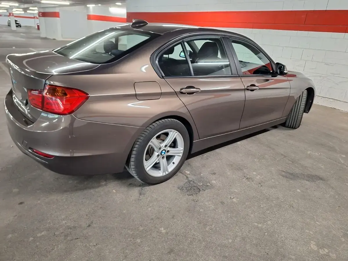 Gebraucht BMW 316 136 PS (100 kW) 2014 Braun Limousine