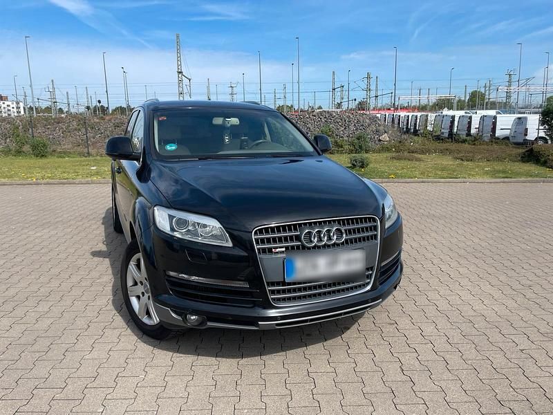 Second-hand Audi Q7 S-Line 2007 Negru SUV