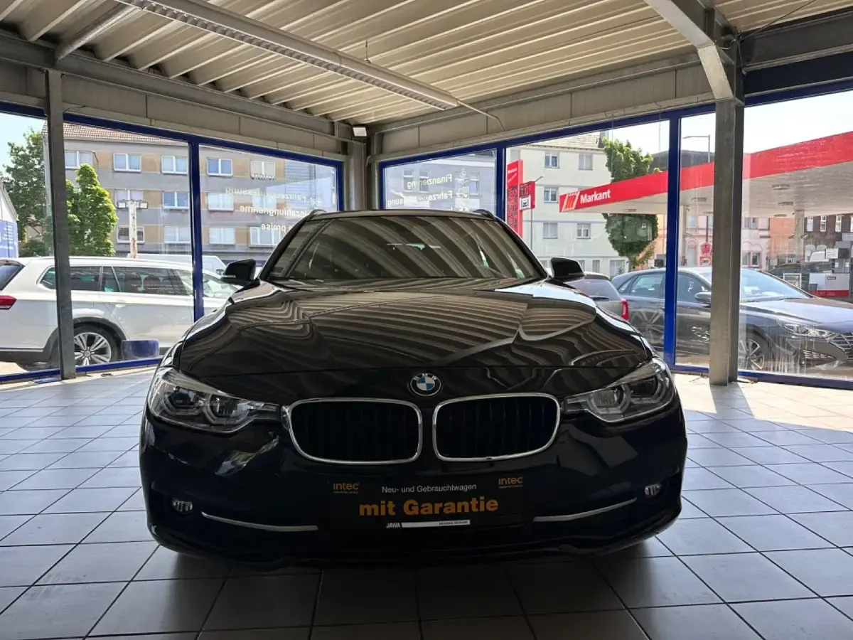 Gebraucht BMW 320 Shadowline 190 PS (139 kW) 2018 Schwarz Kombi