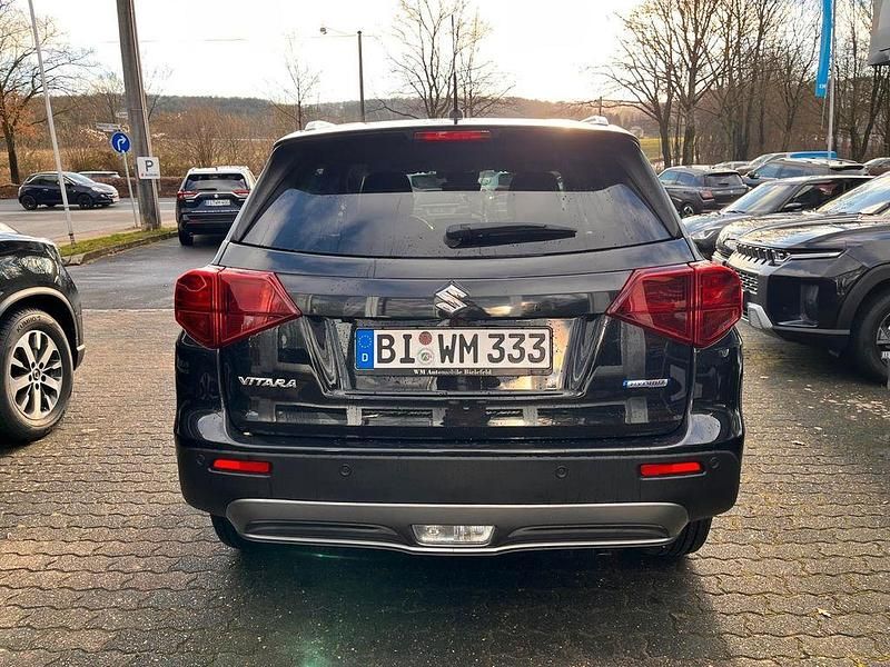 Neu Suzuki Vitara Comfort 110 PS (80 kW) 2025 Schwarz SUV