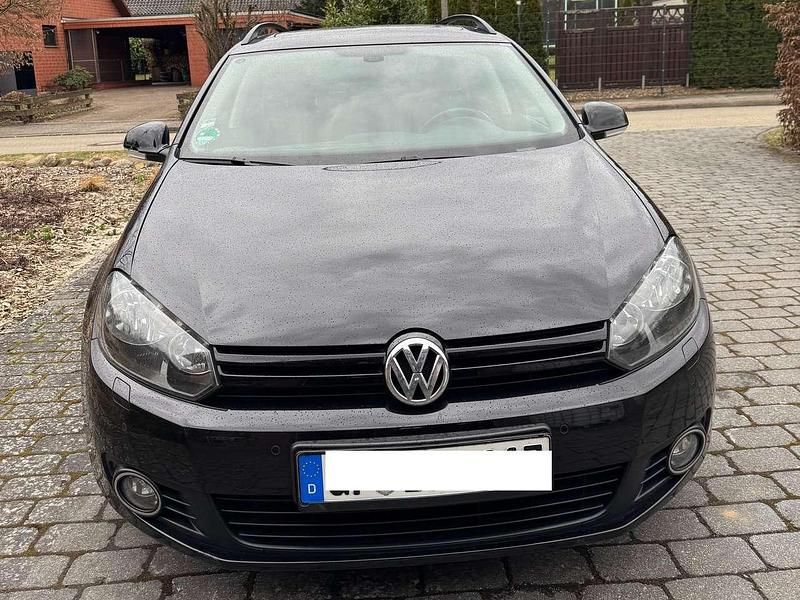 Gebraucht VW Golf VII Match 140 PS (102 kW) 2013 Schwarz Kombi
