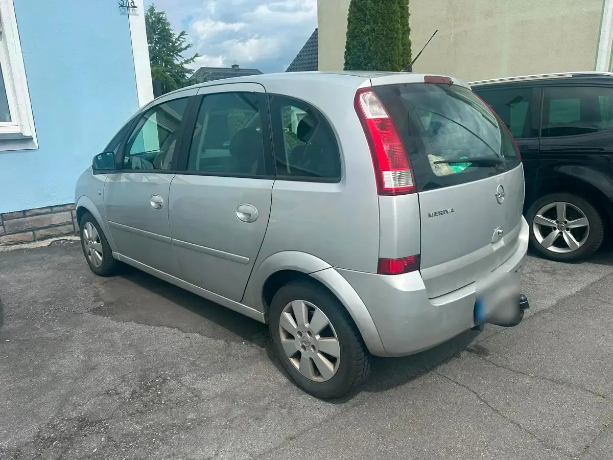 Gebraucht Opel Meriva 101 PS (74 kW) 2003 Schwarz Van / Kleinbus