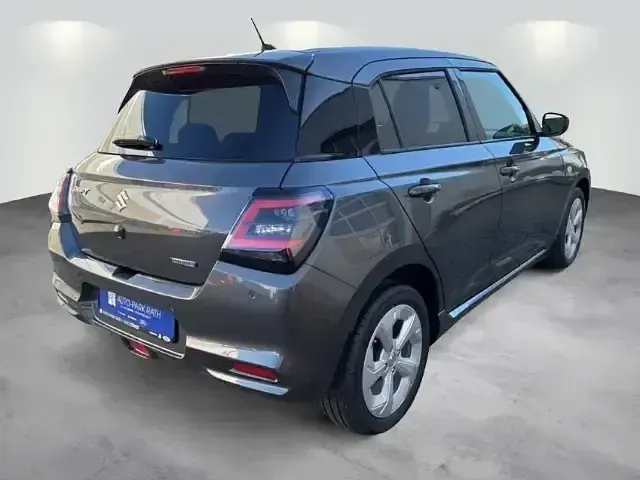 Gebraucht Suzuki Swift Comfort 83 PS (61 kW) 2025 Schwarz Limousine