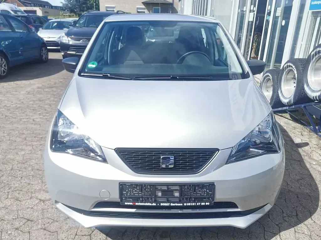 Begagnad Seat Mii Reference 75 HK (55 kW) 2013 Silver Halvkombi