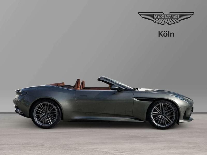 Gebraucht Aston Martin DB12 680 PS (500 kW) 2025 Titanium grey Cabrio