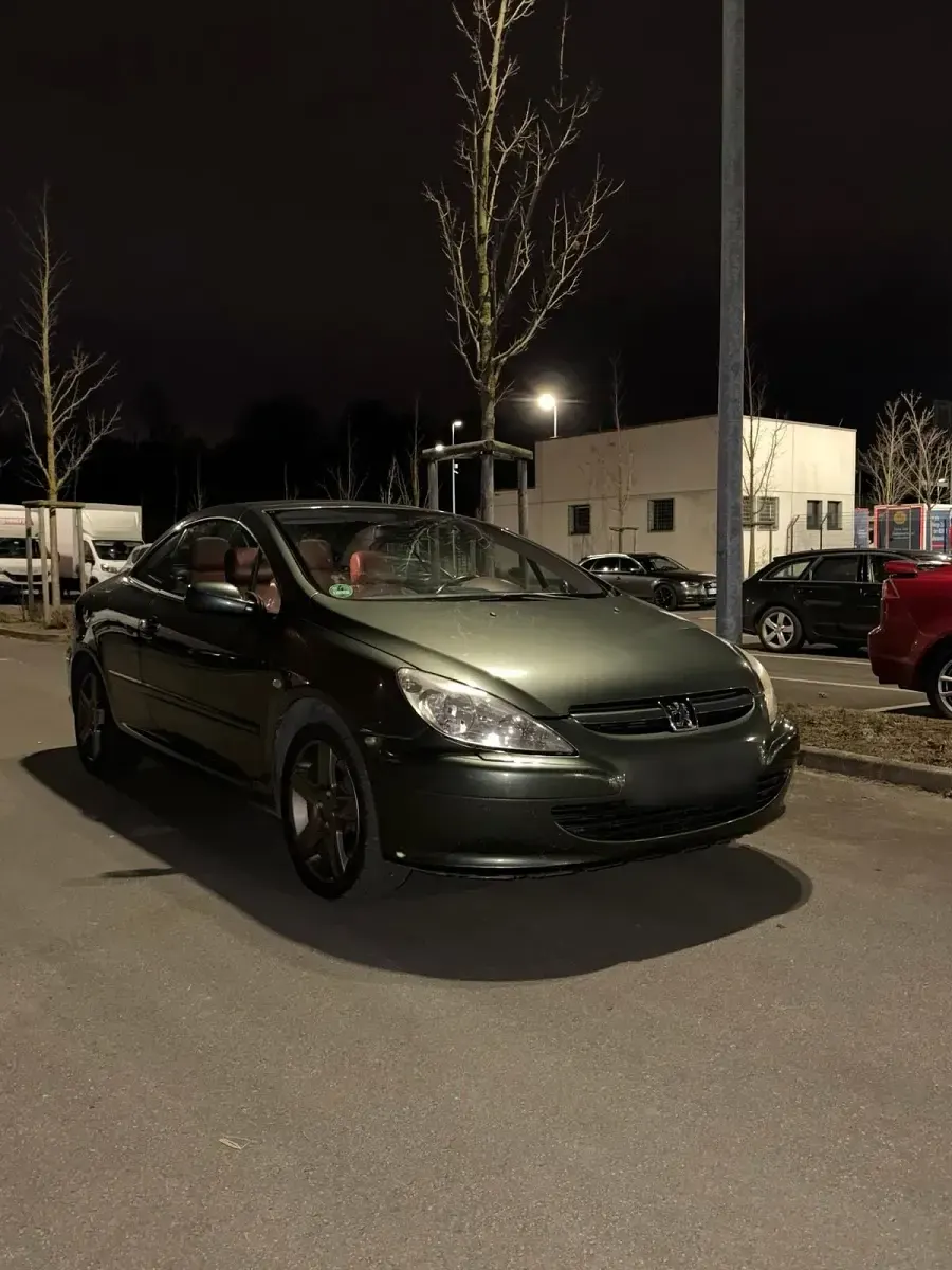 Gebraucht Peugeot 307 CC 136 PS (100 kW) 2003 Schwarz Cabrio
