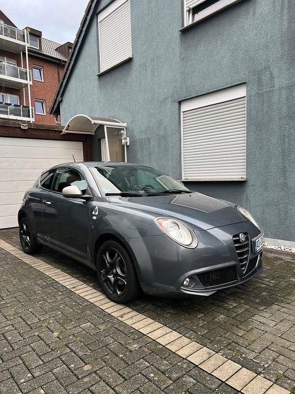 Grau Gebraucht 2012 Alfa Romeo MiTo Super Kleinwagen | 2.899 € (Superpreis) - Bild 1/4