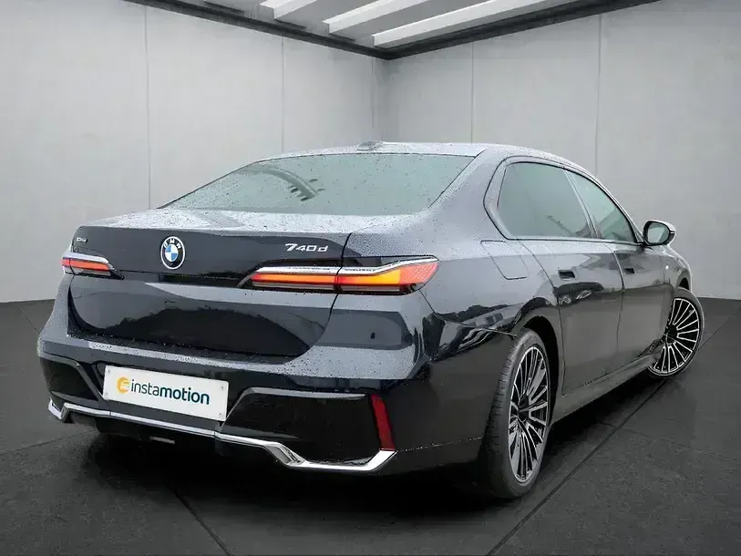 Gebraucht BMW 740 2025 Schwarz Limousine