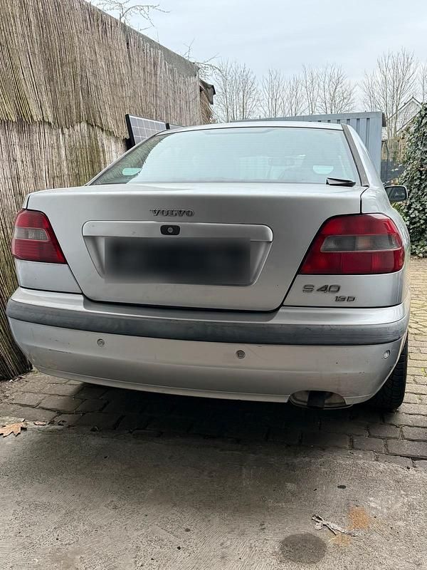 Gebraucht Volvo S40 115 PS (84 kW) 2001 Silber Limousine