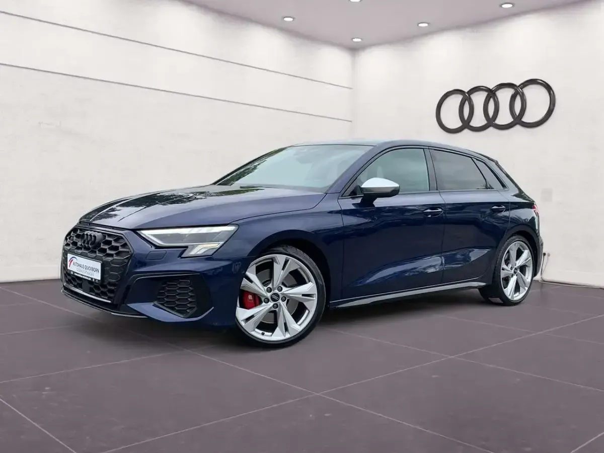 Gebraucht Audi S3 Sport 310 PS (228 kW) 2022 Navarrablau metallic Limousine