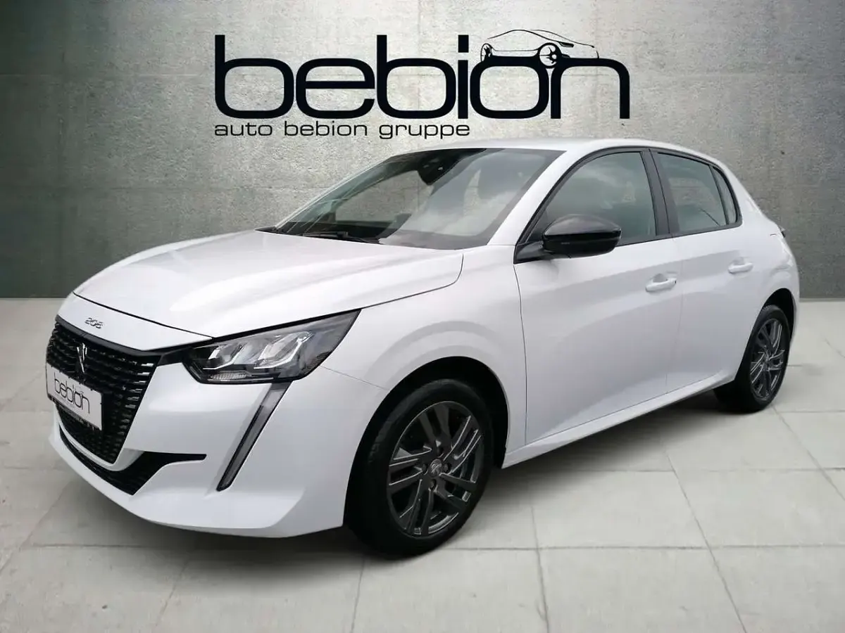 Gebraucht Peugeot 208 Active 101 PS (74 kW) 2022 Schneeweiss Kleinwagen