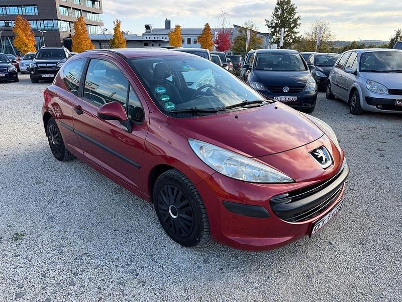 Gebraucht Peugeot 207 Filou 73 PS (53 kW) 2007 Rot Limousine