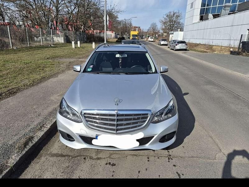Gebraucht Mercedes E220 Edition 170 PS (125 kW) 2016 Kombi