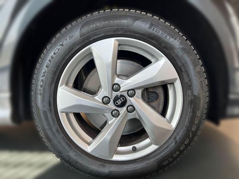 Gebraucht Audi Q3 Ambiente 200 PS (147 kW) 2022 Mythosschwarz metallic SUV