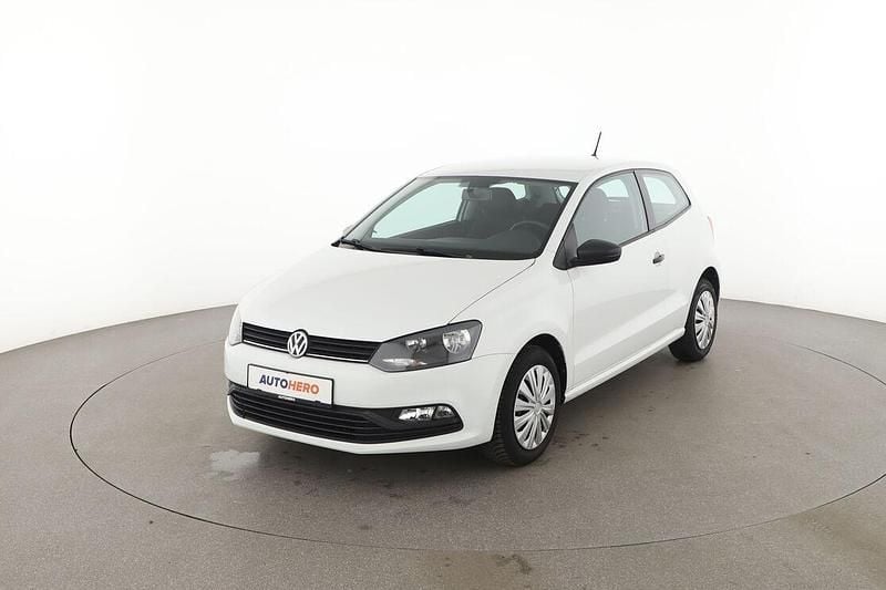 Weiß Gebraucht 2016 VW Polo Trendline Limousine | 8.250 € (Guter Preis) - Bild 1/3