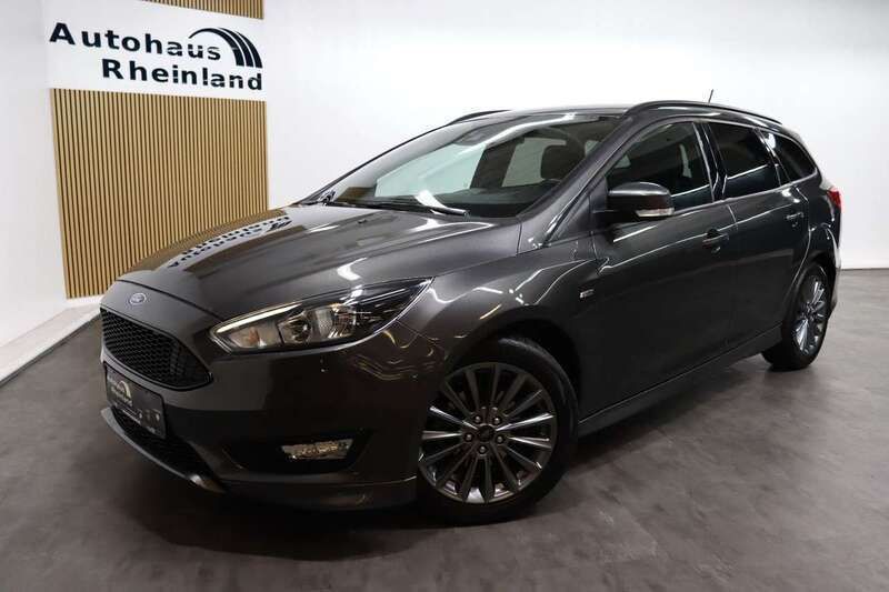 Grau Gebraucht 2018 Ford Focus ST-Line Kombi | 10.750 € (Guter Preis) - Bild 1/3