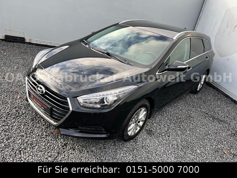 Gebraucht Hyundai i40 141 PS (103 kW) 2016 Schwarz Kombi