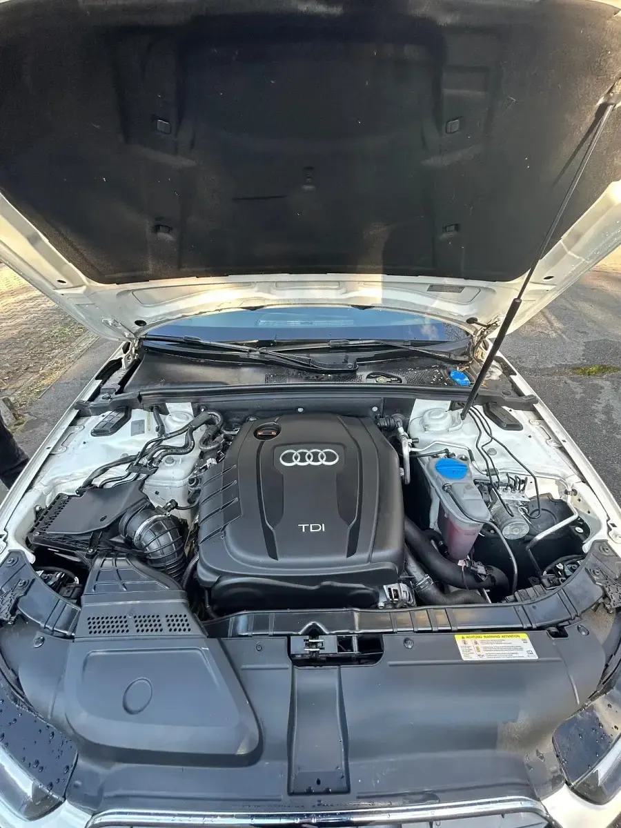 Gebraucht Audi A4 143 PS (105 kW) 2026 Weiß Limousine