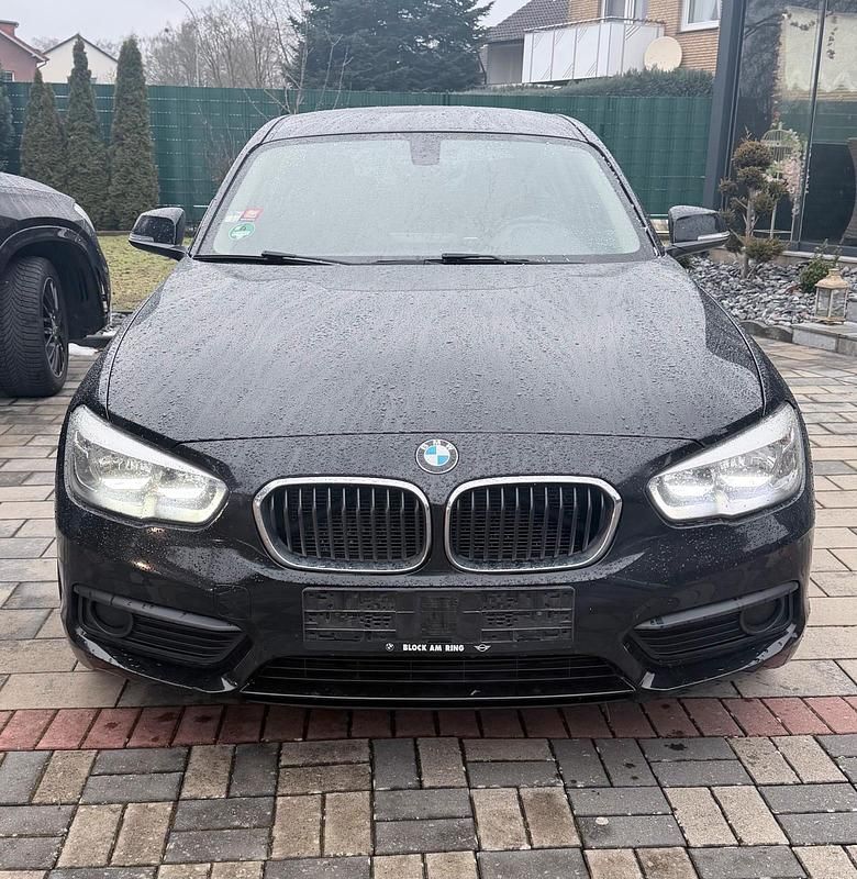 Gebraucht BMW 116 109 PS (80 kW) 2018 Schwarz Kleinwagen
