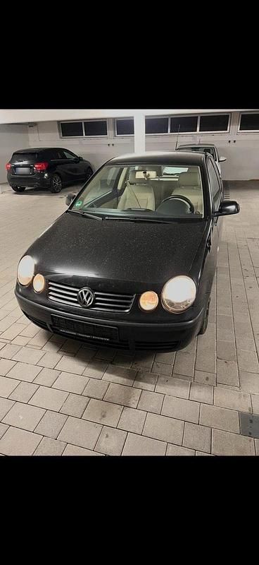 Gebraucht VW Polo 75 PS (55 kW) 2002 Schwarz Kleinwagen
