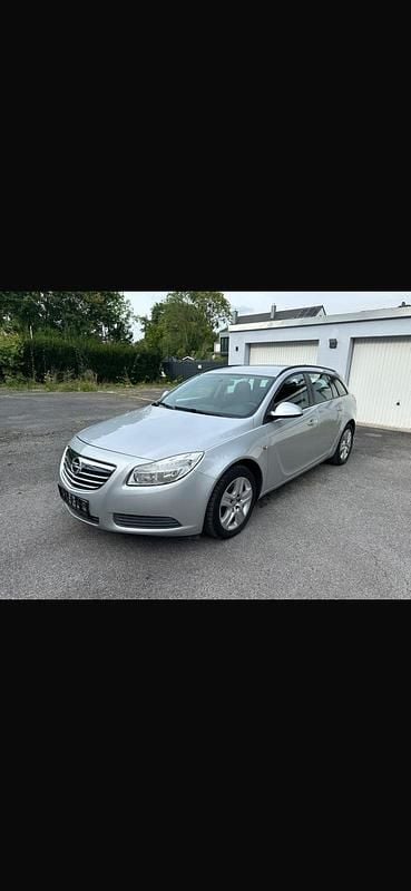 Silber Gebraucht 2009 Opel Insignia Kombi | 2.500 € (Guter Preis) - Bild 1/4