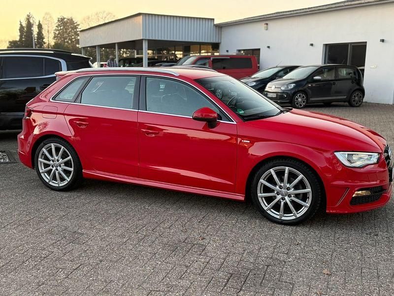 Gebraucht Audi A3 Ambition 150 PS (110 kW) 2016 Rot Limousine
