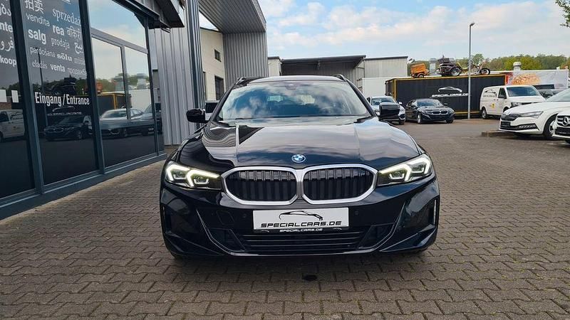 Gebraucht BMW 320e 204 PS (150 kW) 2022 Schwarz Kombi