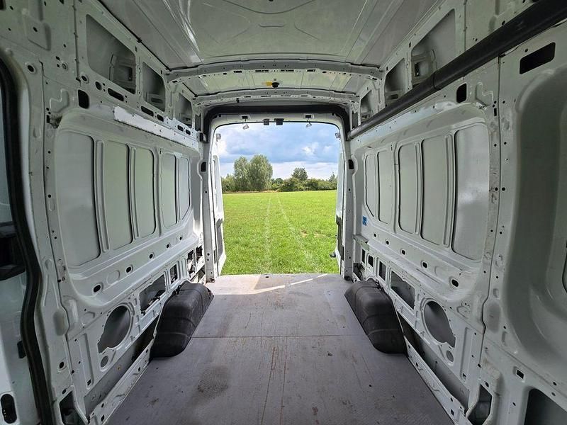 Gebraucht Ford Transit 131 PS (96 kW) 2017 Weiß Van / Kleinbus