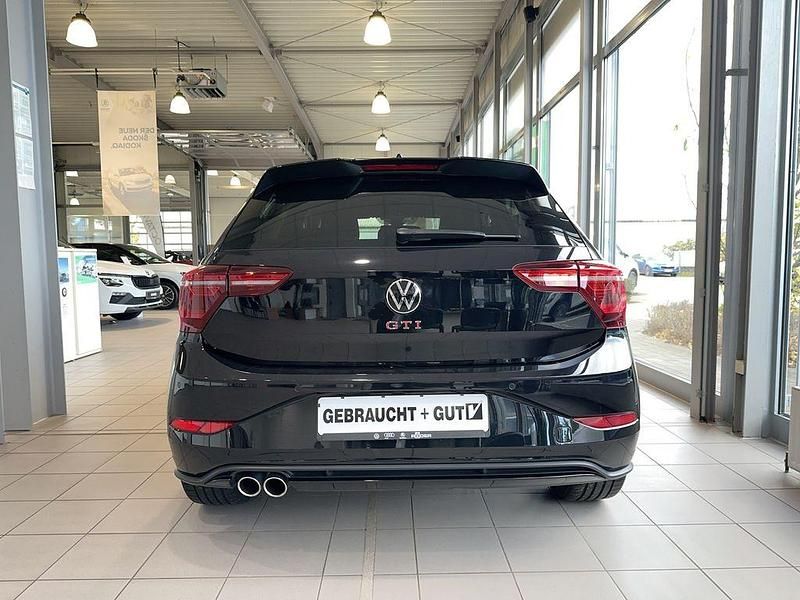 Second-hand VW Polo Pro 207 CP (152 kW) 2024 Negru Berlinǎ