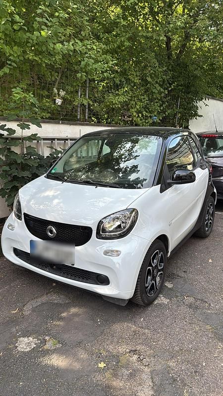 Weiß Gebraucht 2019 Smart ForTwo Electric Drive Kleinwagen | 7.900 € (Fairer Preis) - Bild 1/4