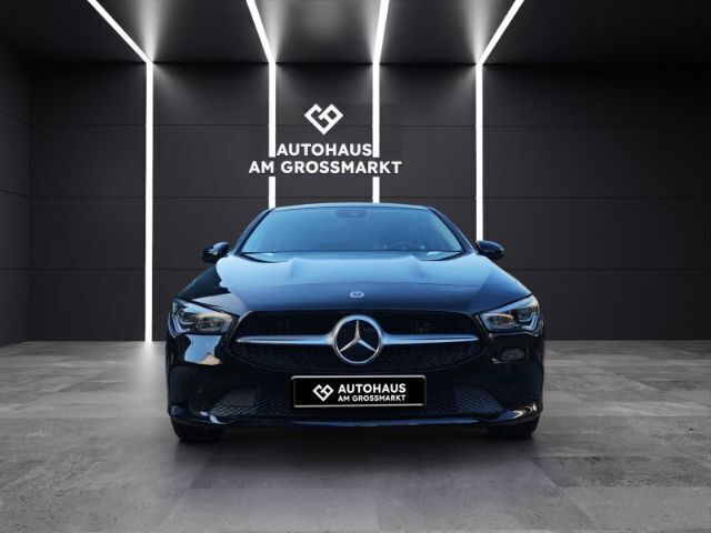 Schwarz Gebraucht 2021 Mercedes CLA250e Shooting Brake Kombi | 25.990 € (Guter Preis) - Bild 1/4