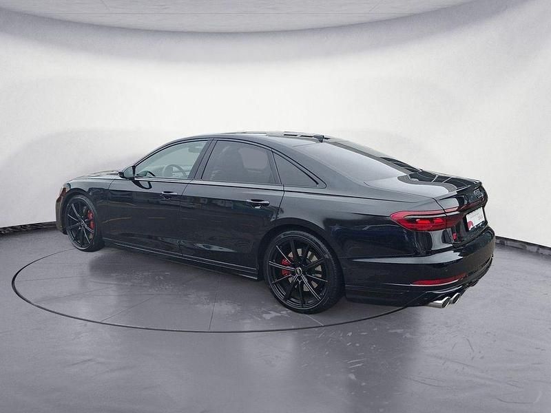 Gebraucht Audi S8 Ambiente 571 PS (419 kW) 2024 Schwarz Limousine