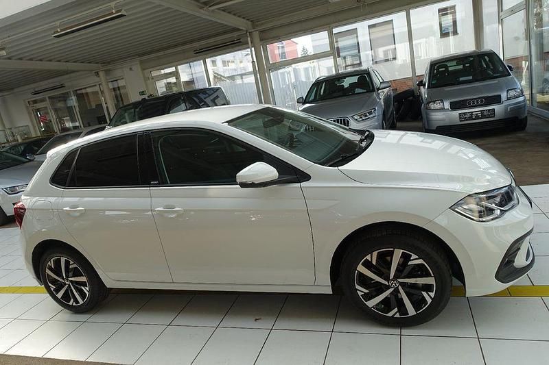 Gebraucht VW Polo Move 116 PS (85 kW) 2024 Weiß Kleinwagen