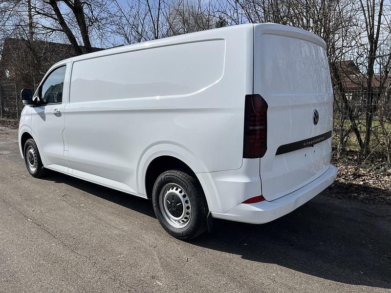 Neu VW T6.1 100 kW (136 PS) 2026 Clear white Van