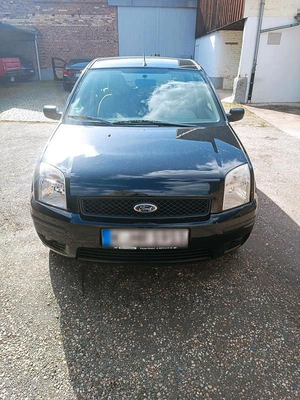 Gebraucht Ford Fusion 100 PS (73 kW) 2003 Schwarz Kleinwagen
