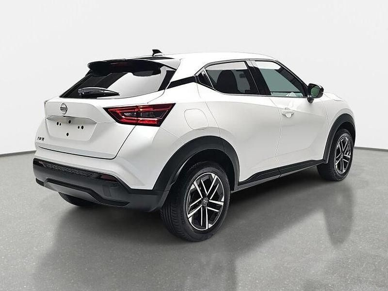 Neu Nissan Juke N-Connecta 114 PS (83 kW) 2025 Pearl white metallic SUV