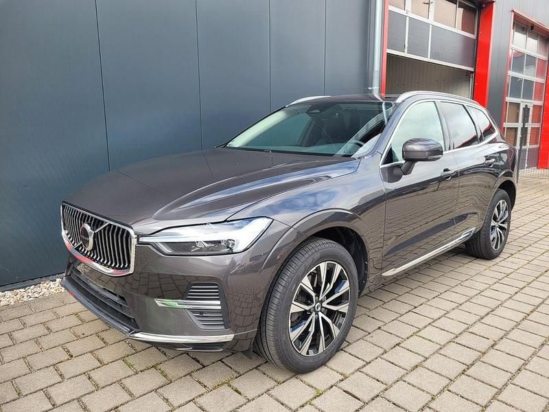 Grau Gebraucht 2023 Volvo XC60 Plus SUV | 26.800 € - Bild 1/4