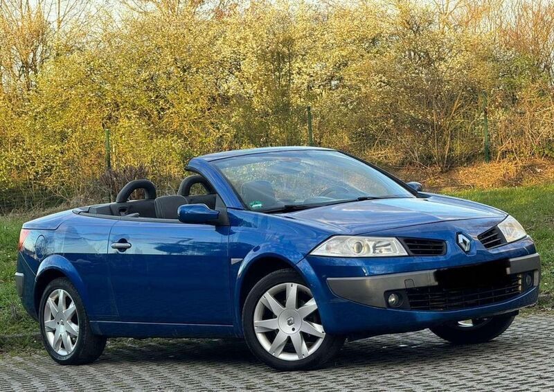Blau Gebraucht 2006 Renault Mégane Cabriolet Dynamique Cabrio | 2.500 € (Fairer Preis) - Bild 1/4