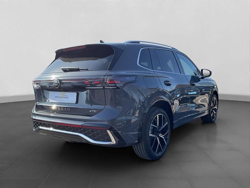 Neu VW Tiguan R-line 150 PS (110 kW) 2026 Grau SUV