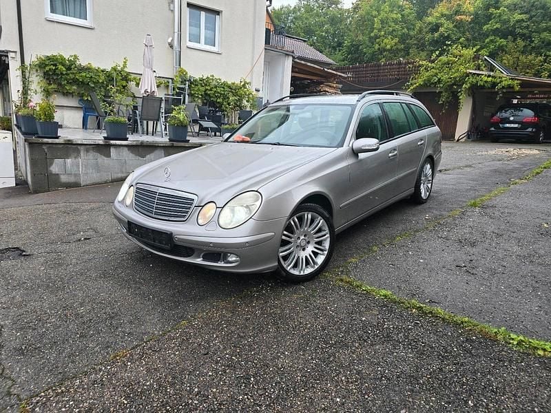 Gebraucht 2005 Mercedes E320 Kombi | 2.750 € (Fairer Preis) - Bild 1/4