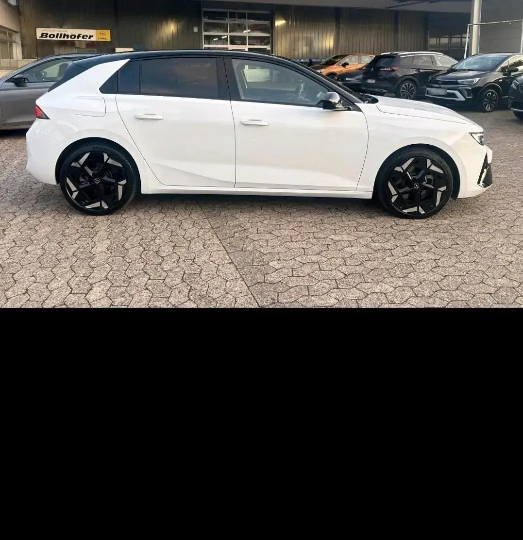 Gebraucht Opel Astra GSe 225 PS (165 kW) 2023 Weiß Kleinwagen