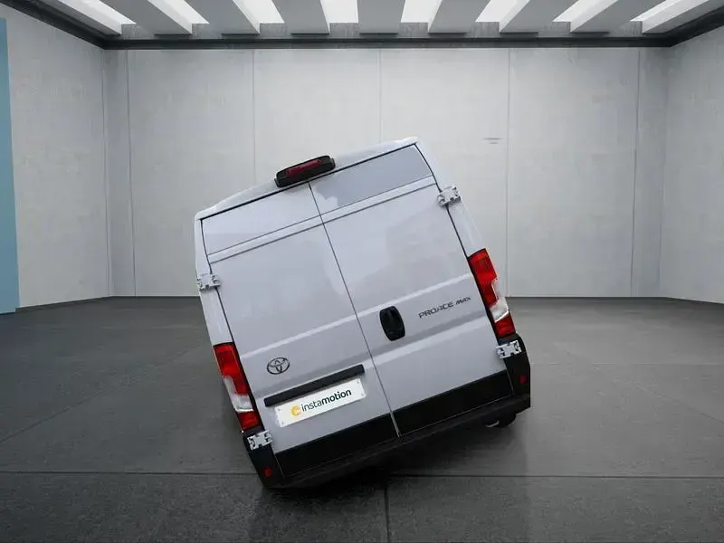 Gebraucht Toyota Proace 140 PS (102 kW) 2024 Weiß Van / Kleinbus