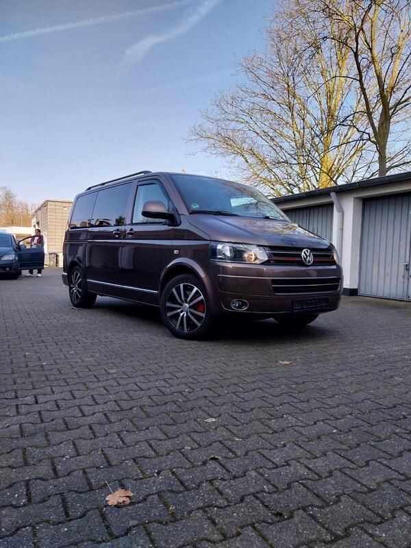 Braun Gebraucht 2011 VW T5 Van | 18.500 € (Teuer) - Bild 1/4